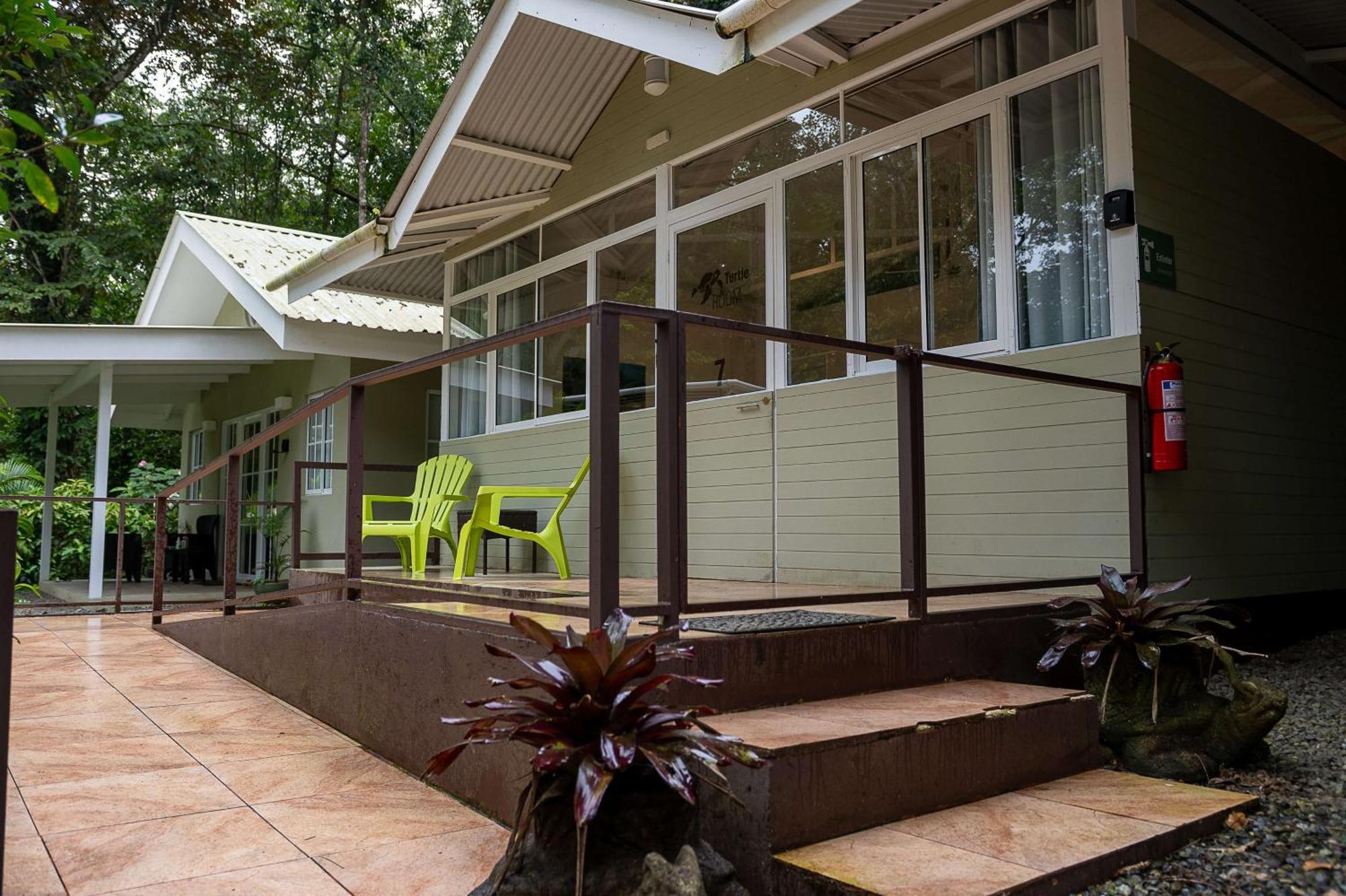 Jaguar Inn Bungalows Puerto Viejo de Talamanca Zewnętrze zdjęcie
